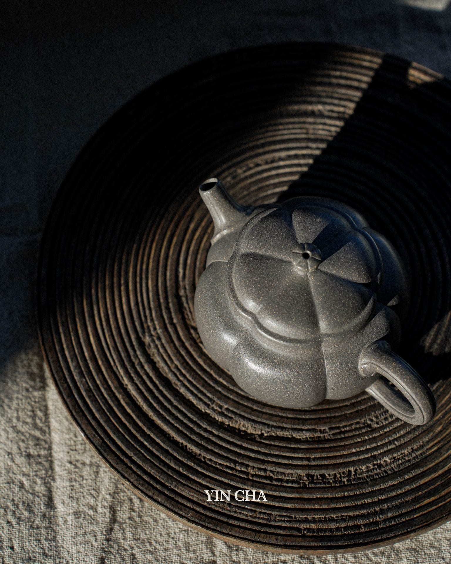Handmade Yi Xing Tea Pot- Blue Gray Clay / Qing Hui Duan Ni 青灰段泥