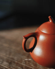 Handgemaakte Yixing Theepot - Zhu Ni Klei Peer-vormige 朱泥梨壶 - 150ml